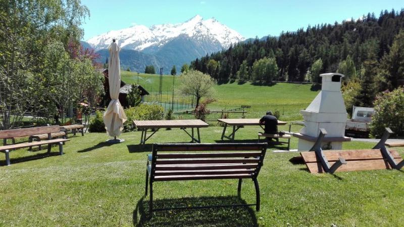 Hotel, Bar & Bistrot Saint Nicolas Gran Paradiso Exterior photo