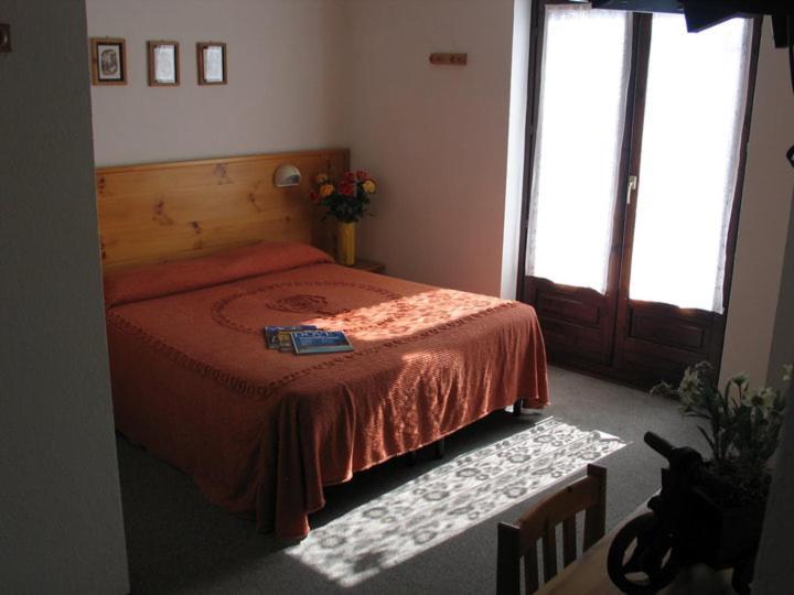 Hotel, Bar & Bistrot Saint Nicolas Gran Paradiso Exterior photo
